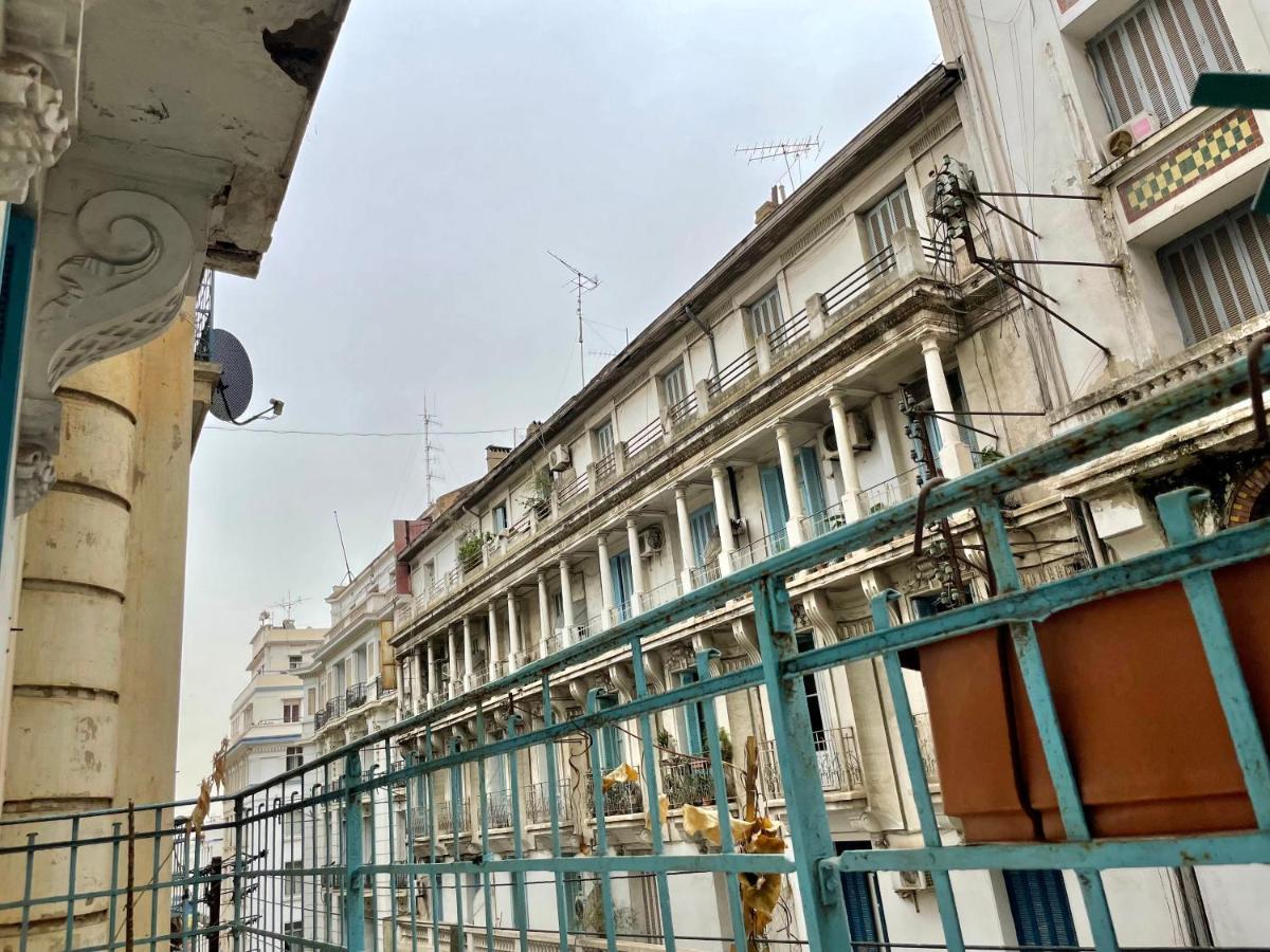 Appartement Dans Immeuble Haussmanien Algier Exterior foto