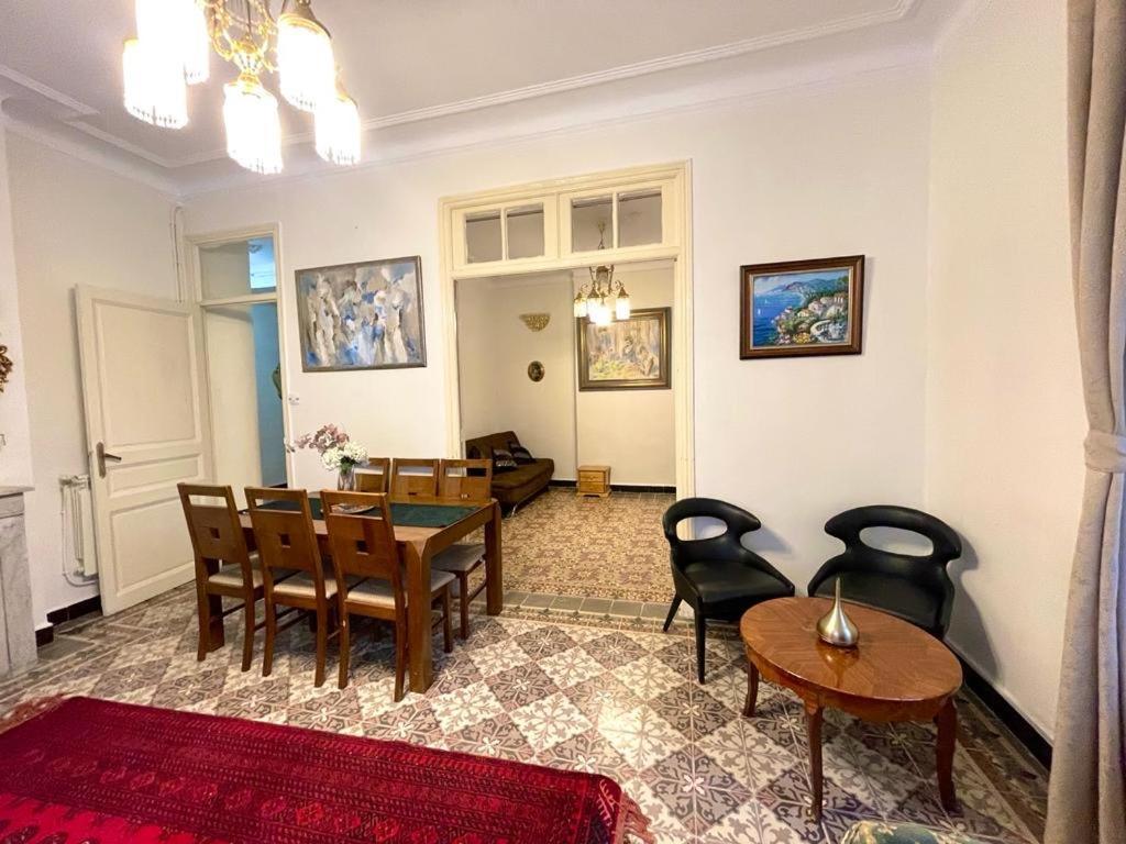 Appartement Dans Immeuble Haussmanien Algier Exterior foto