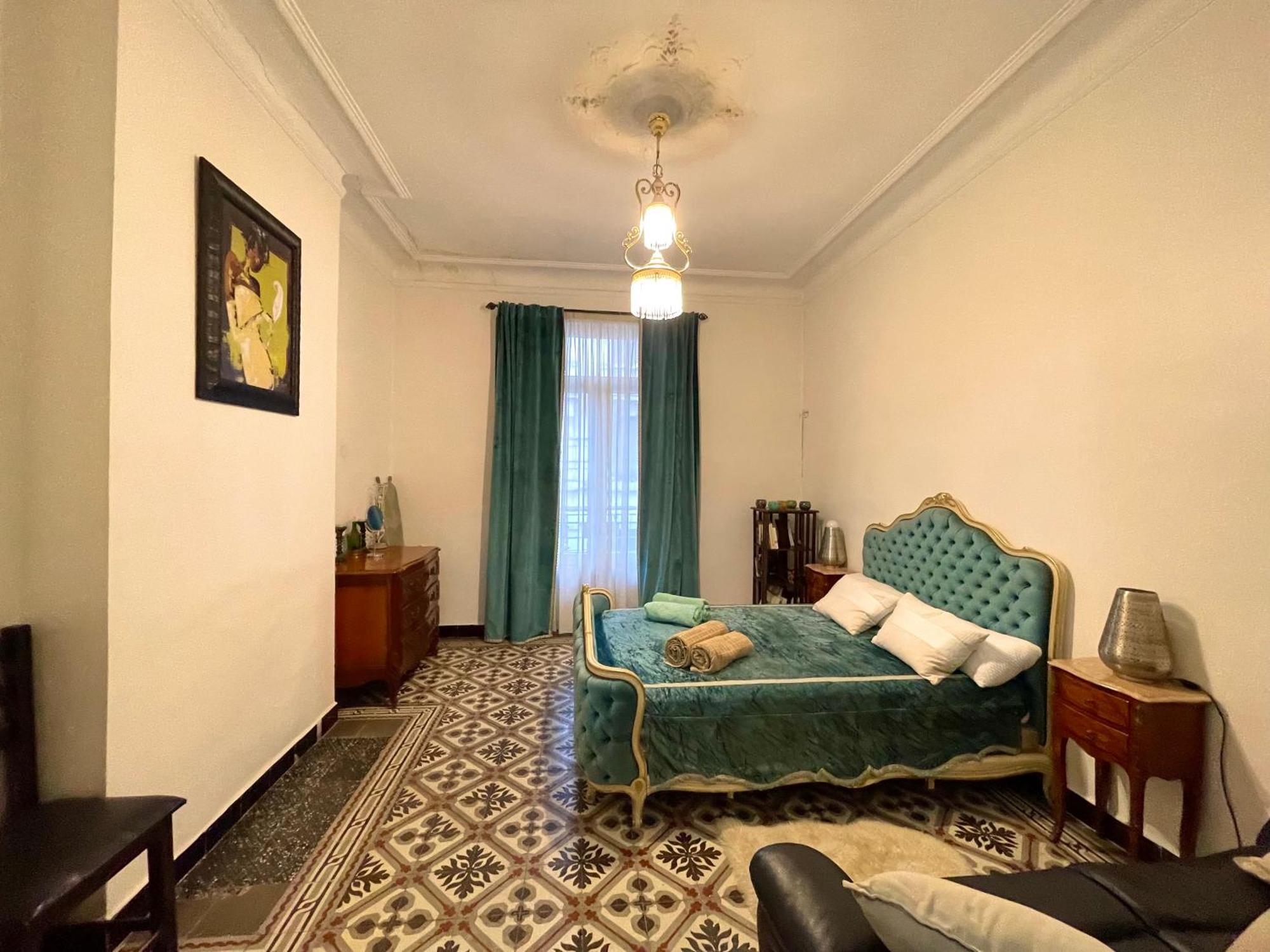 Appartement Dans Immeuble Haussmanien Algier Exterior foto